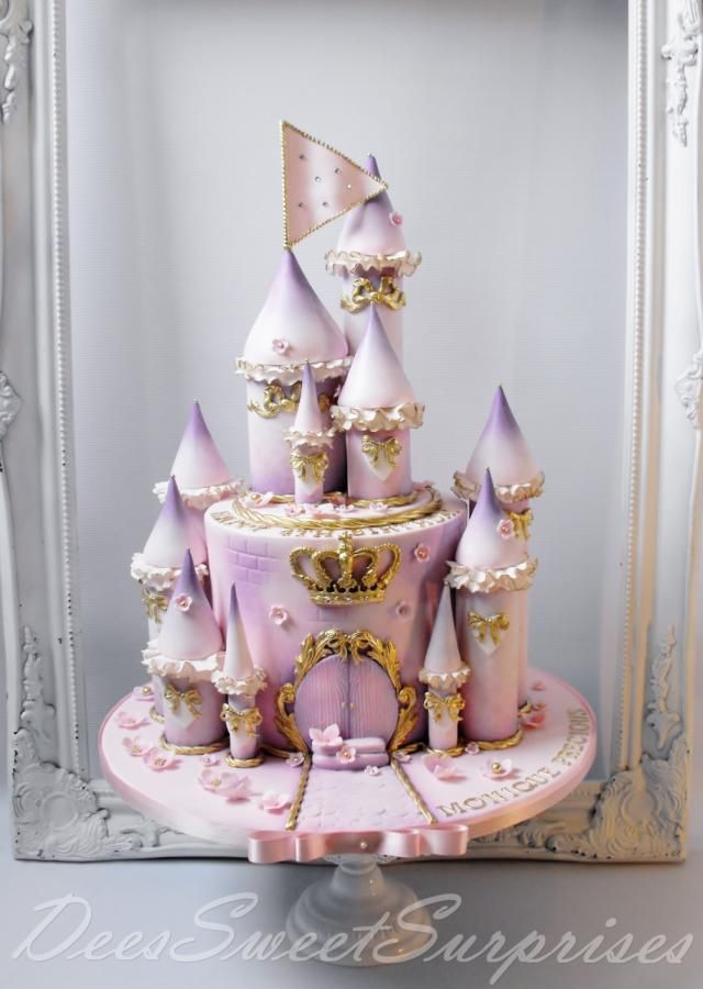 Some Cool Princess Castle Themed Cakes / Princess Castle Cakes Ideas