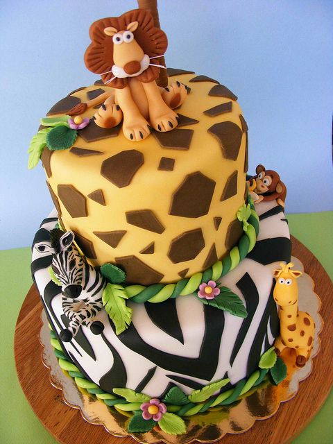 Zoo Cakes Ideas / Zoo Themed Cakes