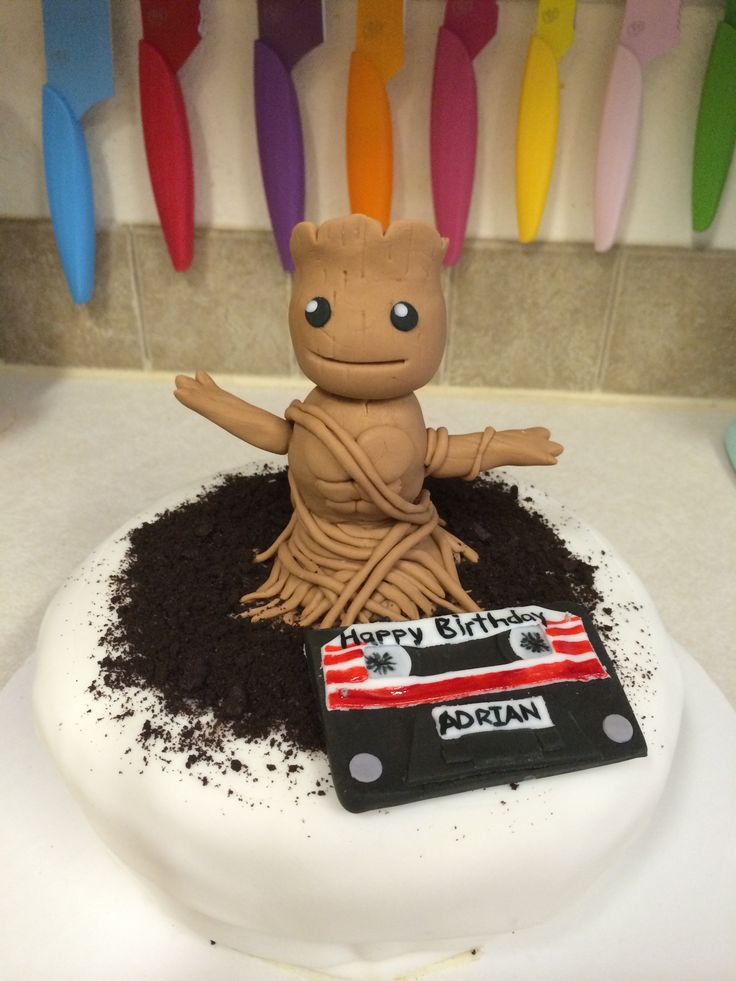 Some Groot Cake Ideas / Groot Themed Cakes
