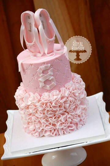 Adorable ballet themed cakes-Ballerina cake ideas