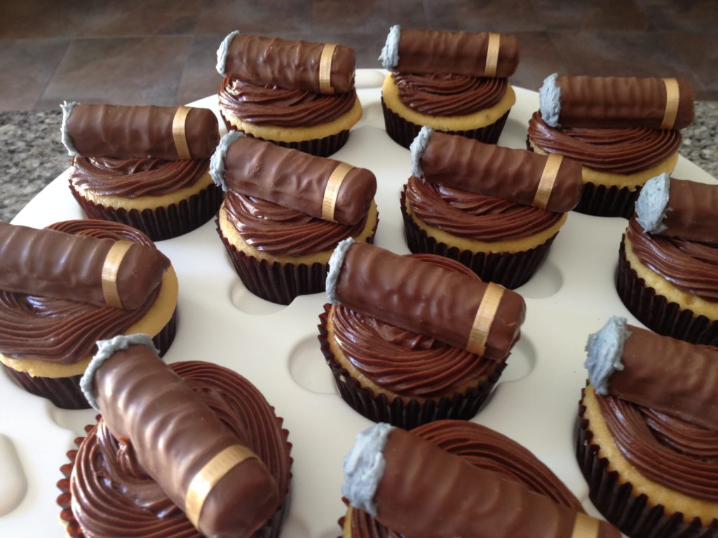 Some Best Cigar Themed Cakes On The Father's Day