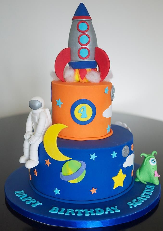 Astronaut cake ideas