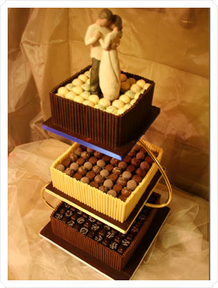 unique-chocolate-wedding-cake